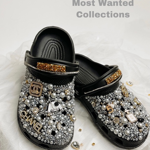 CUSTOM DESIGNED CROCS. HAND MADE - Picture 1 of 2